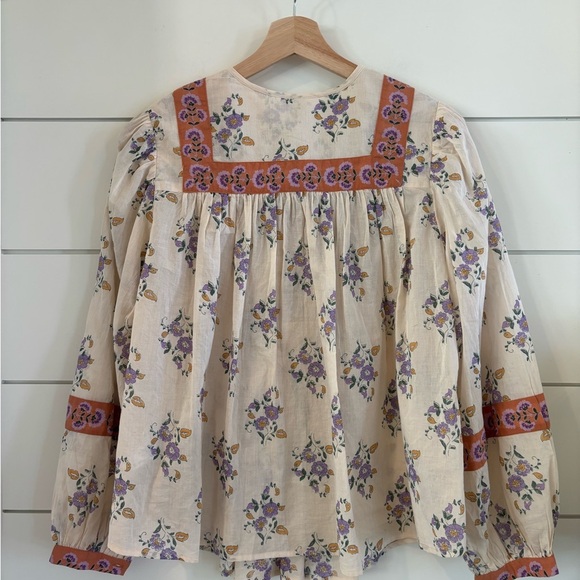 Bila 77 Floral Long Sleeve Top NWT - Picture 4 of 4